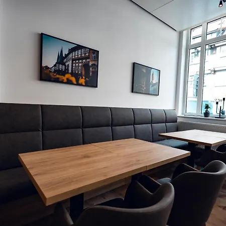 Отель Innstadthotel Айнбек