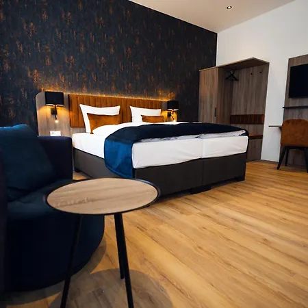 Innstadthotel Отель Айнбек